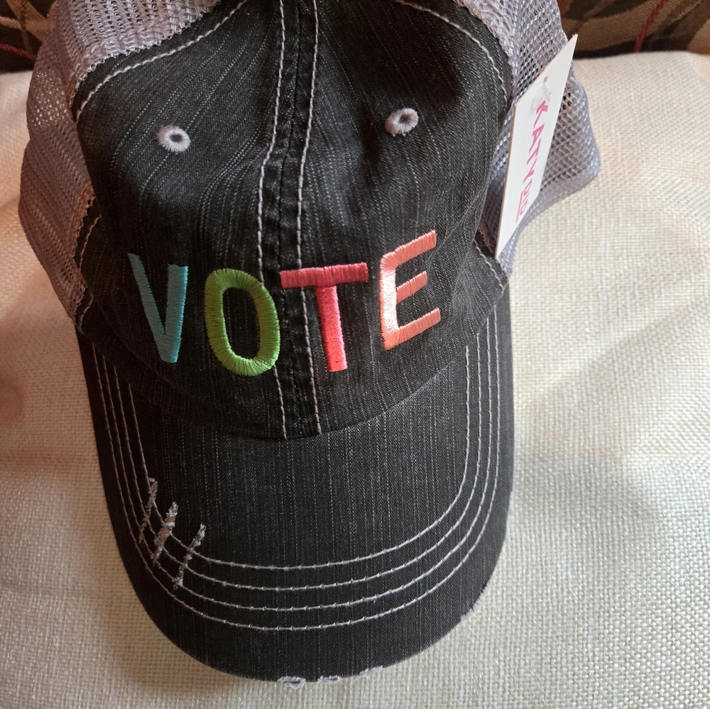 Vote baseball cap NWT - Picture 5 of 5